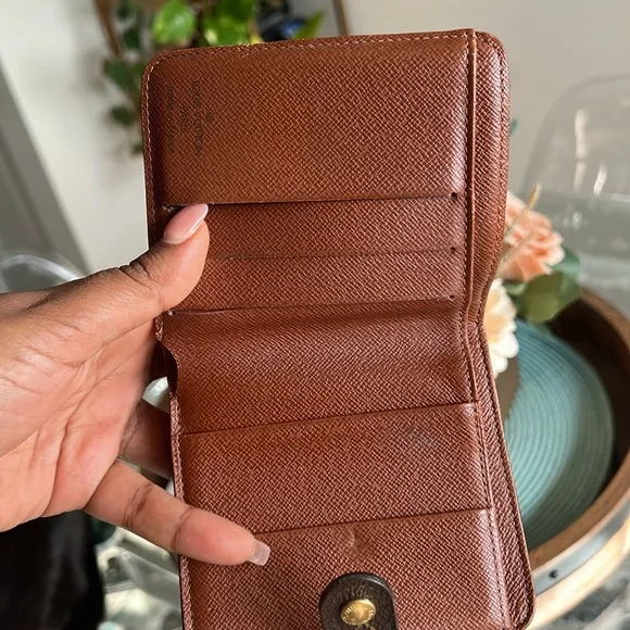 Authentic Louis Vuitton wallet brown monogram pre loved - Picture 6 of 9